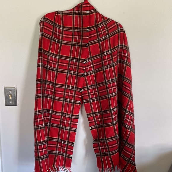 Plaid Blanket Scarf - Picture 2 of 4